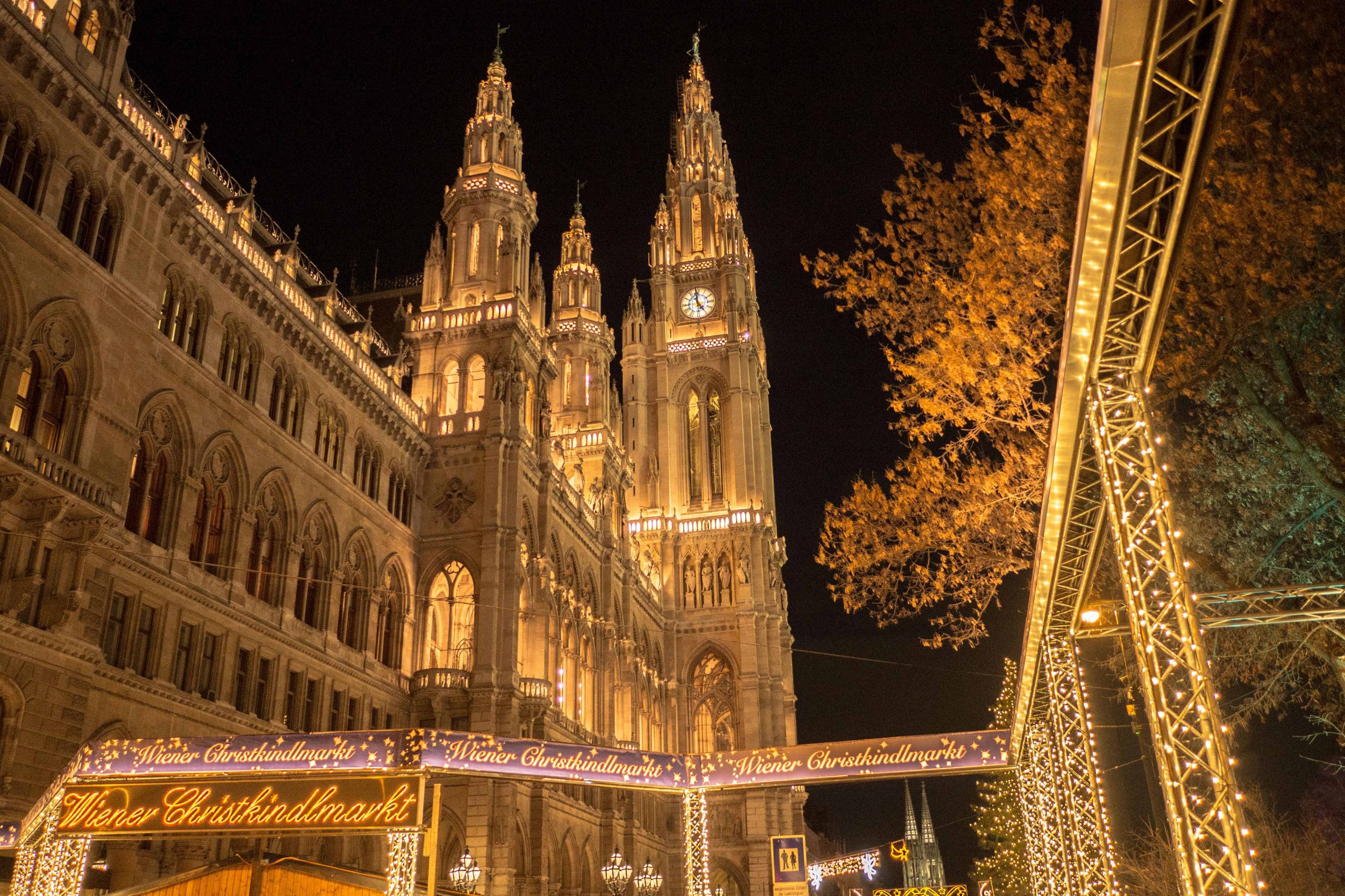 Christmas Market Hopping with Vienna Residence